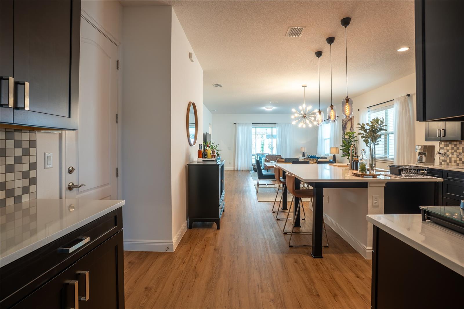 Listing photo id 6 for 3148 Residence East Way