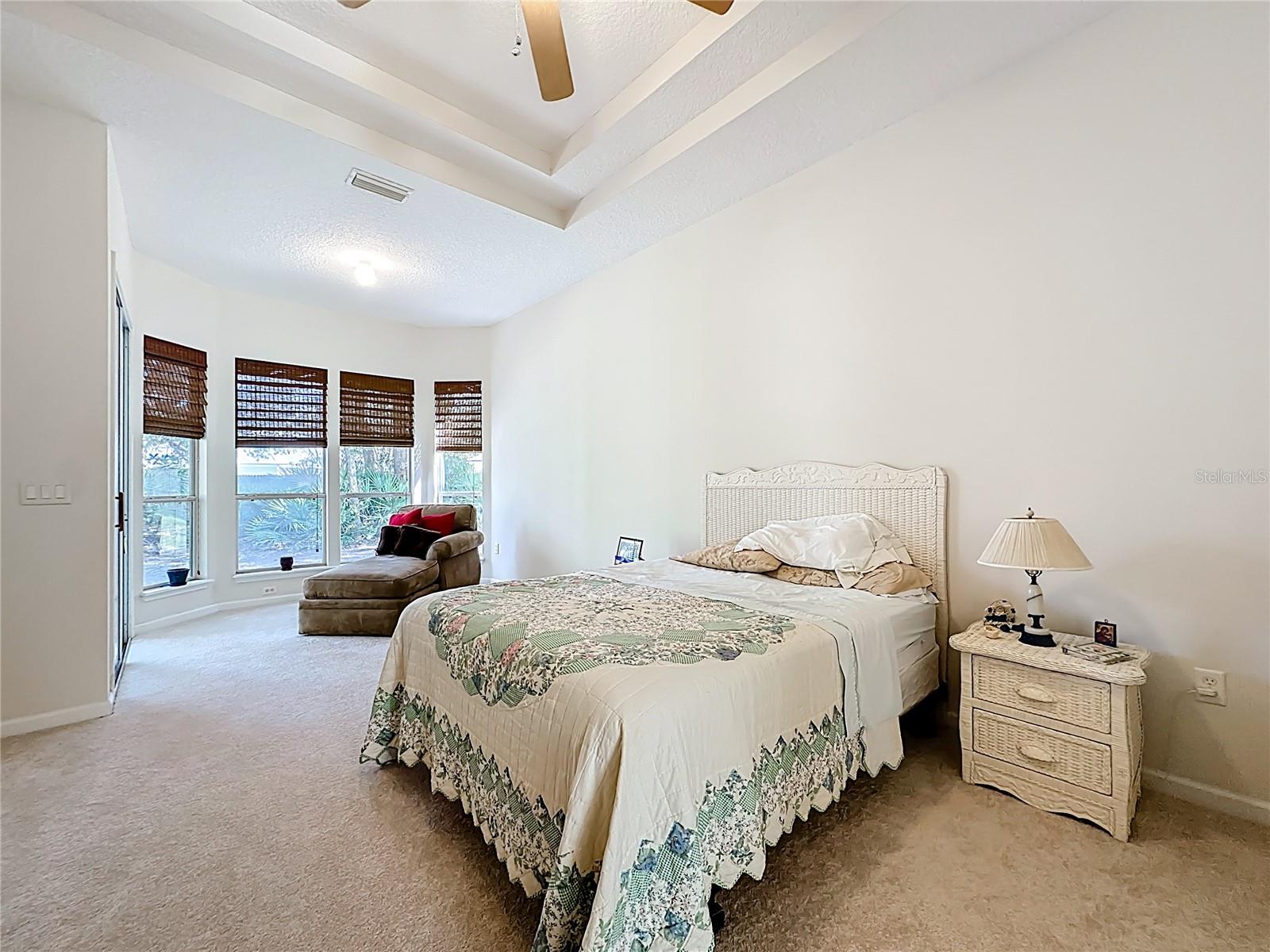 Image 10 of 28 For 96028 Long Island Place