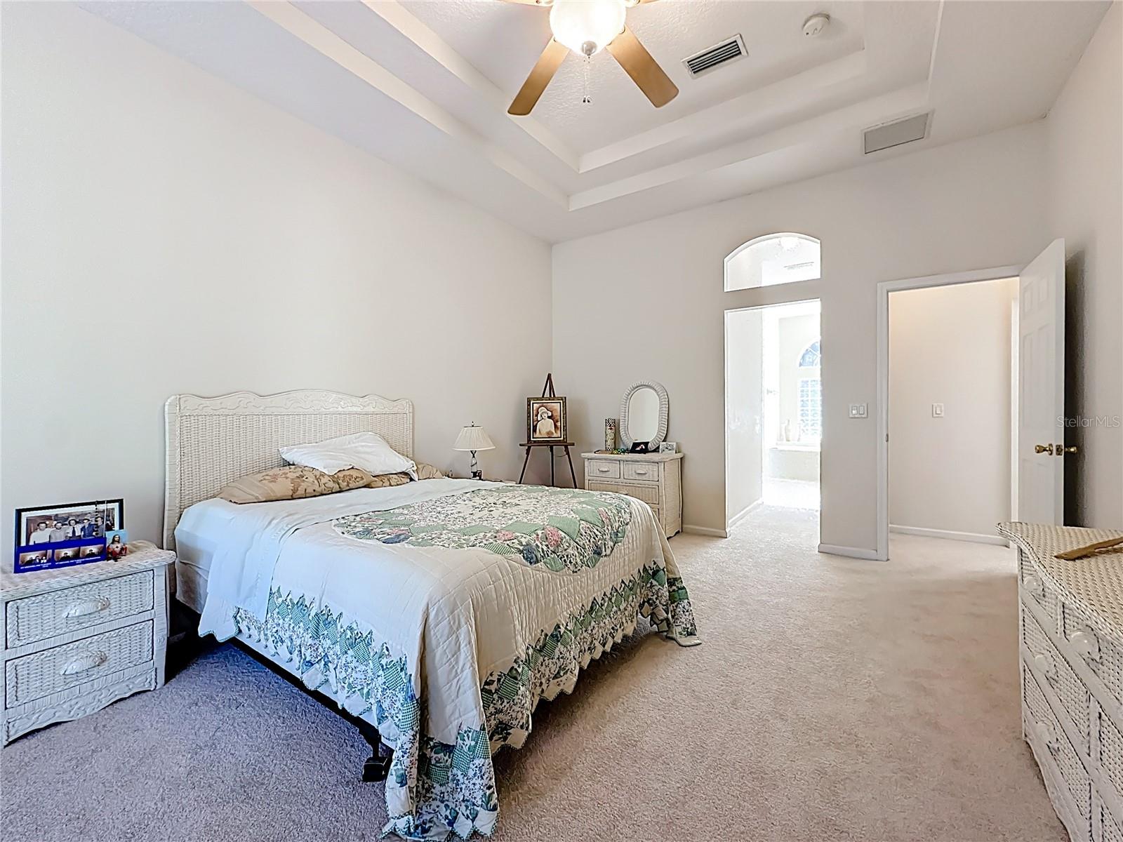 Image 13 of 28 For 96028 Long Island Place