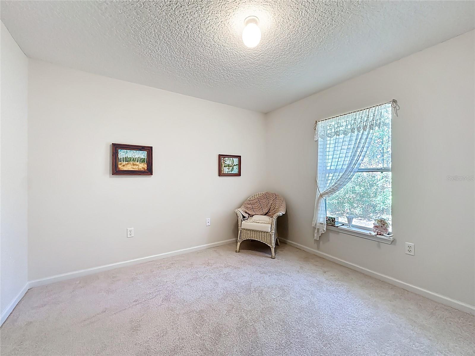 Image 18 of 28 For 96028 Long Island Place