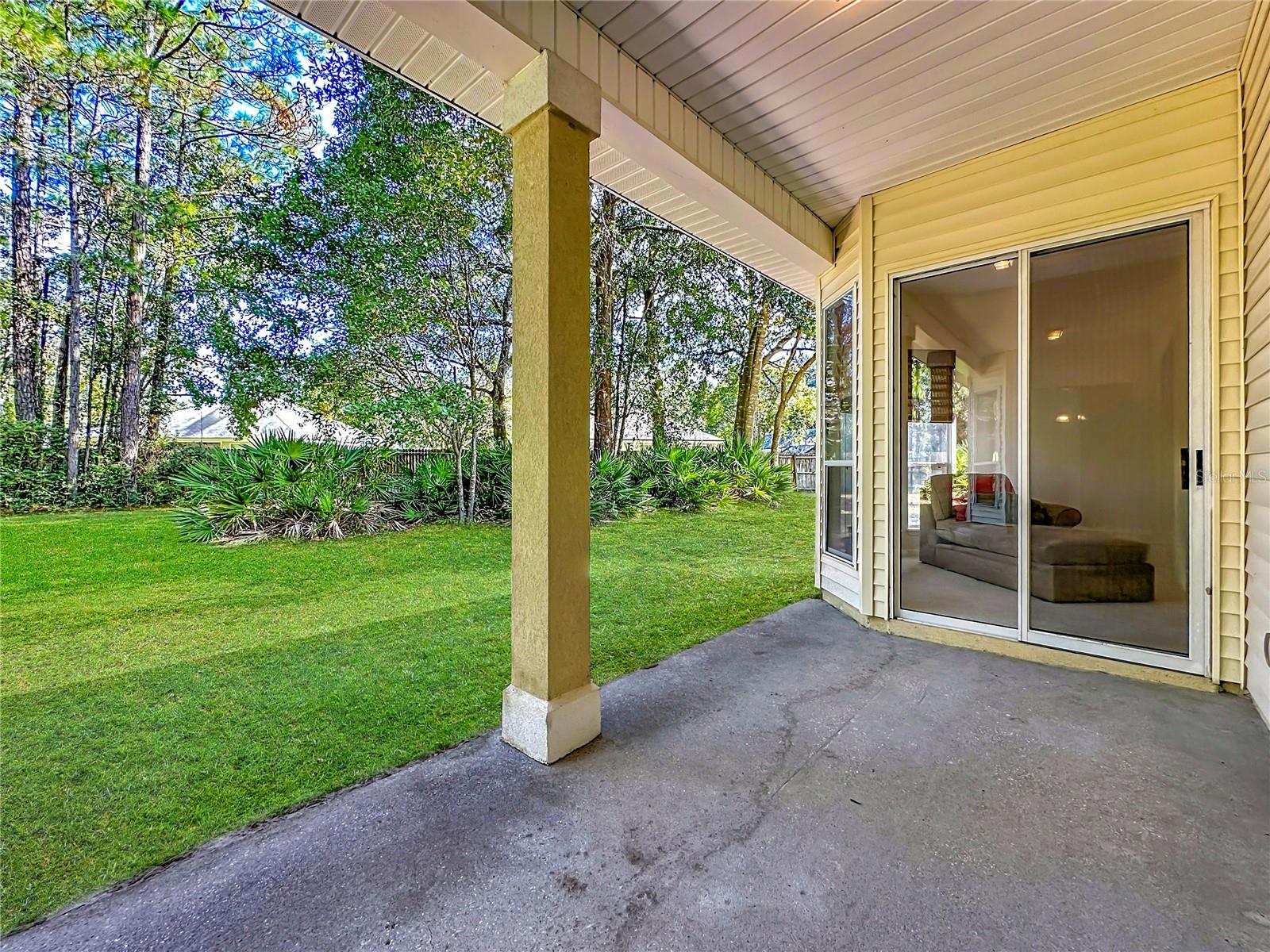 Image 21 of 28 For 96028 Long Island Place