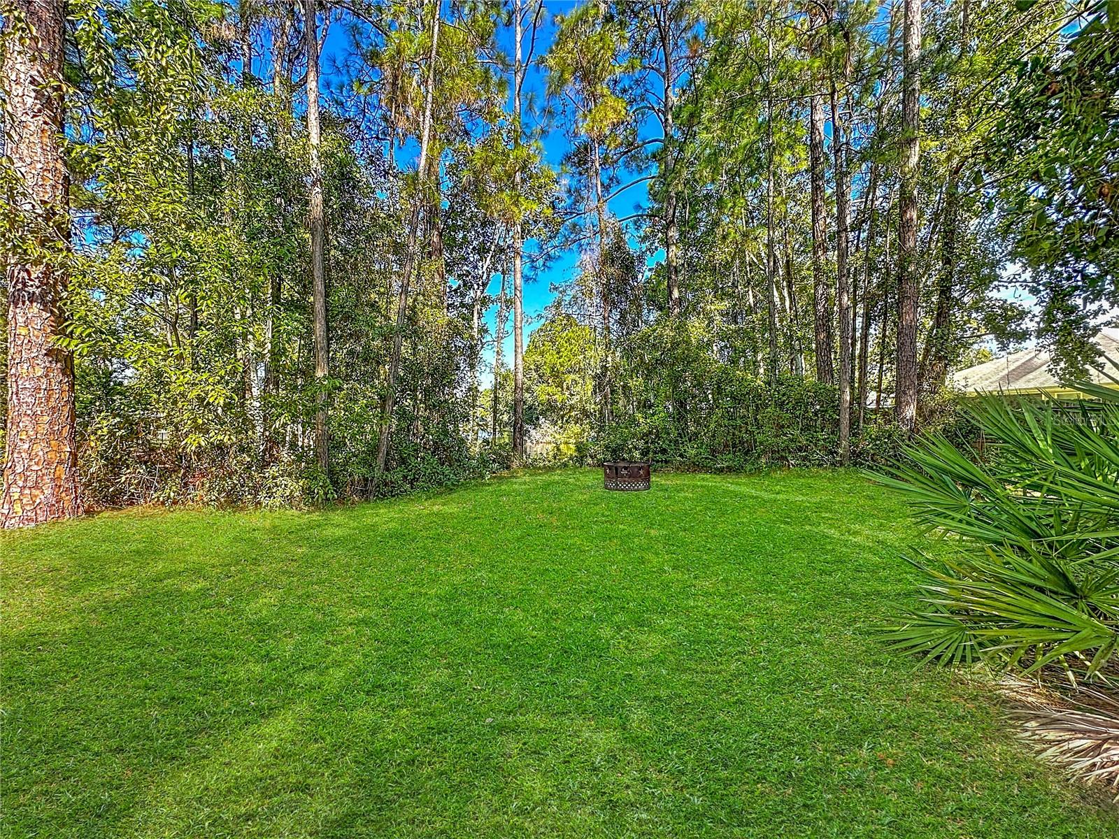 Image 24 of 28 For 96028 Long Island Place