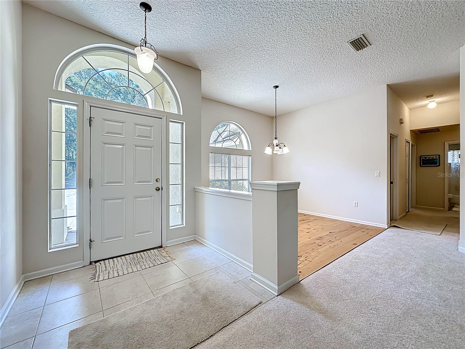 Image 3 of 28 For 96028 Long Island Place