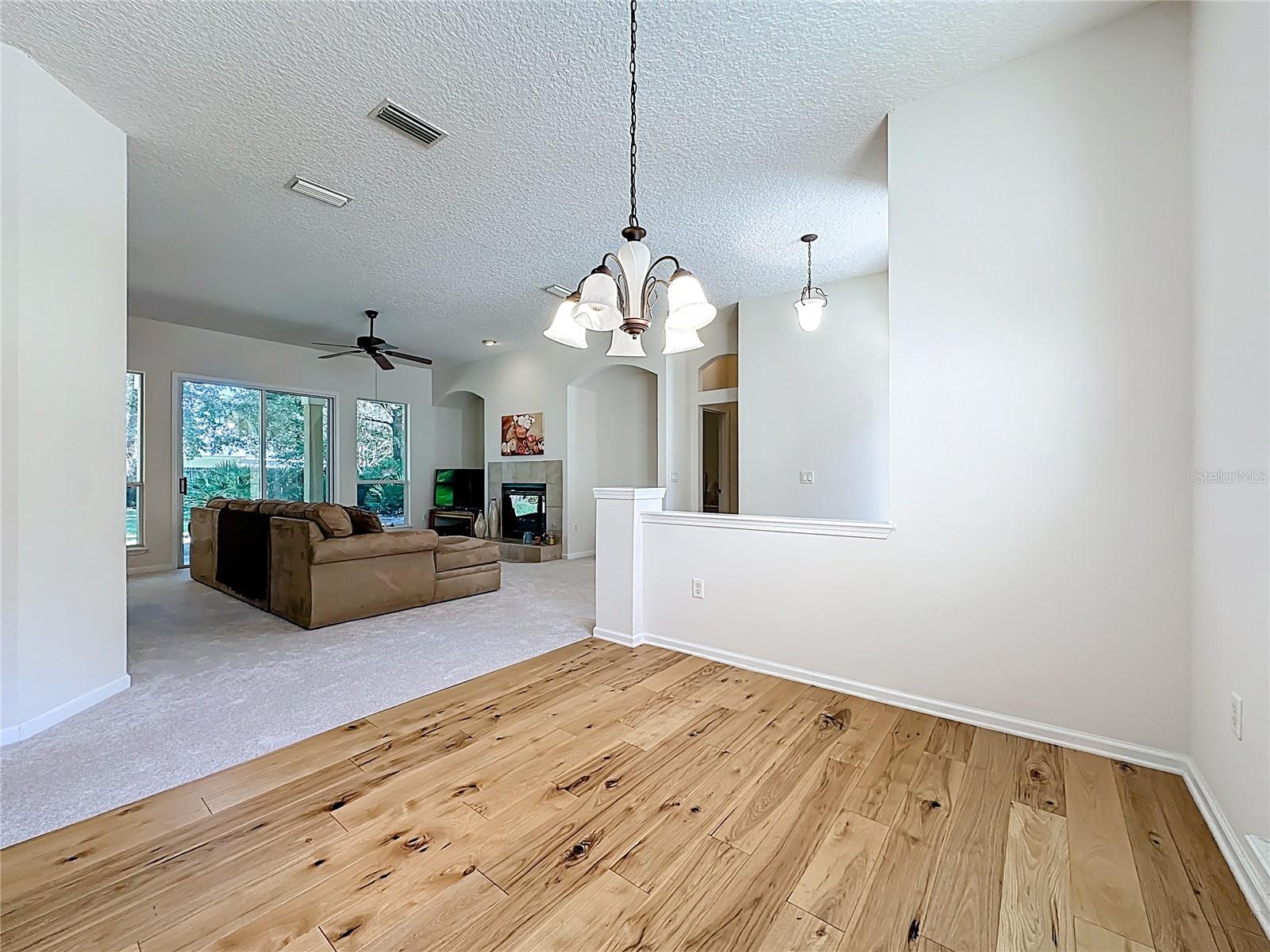 Image 4 of 28 For 96028 Long Island Place