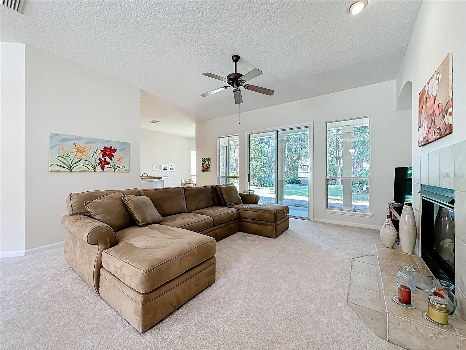 Image 6 of 28 For 96028 Long Island Place