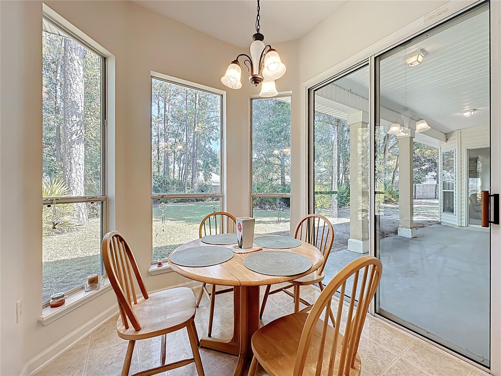 Image 9 of 28 For 96028 Long Island Place