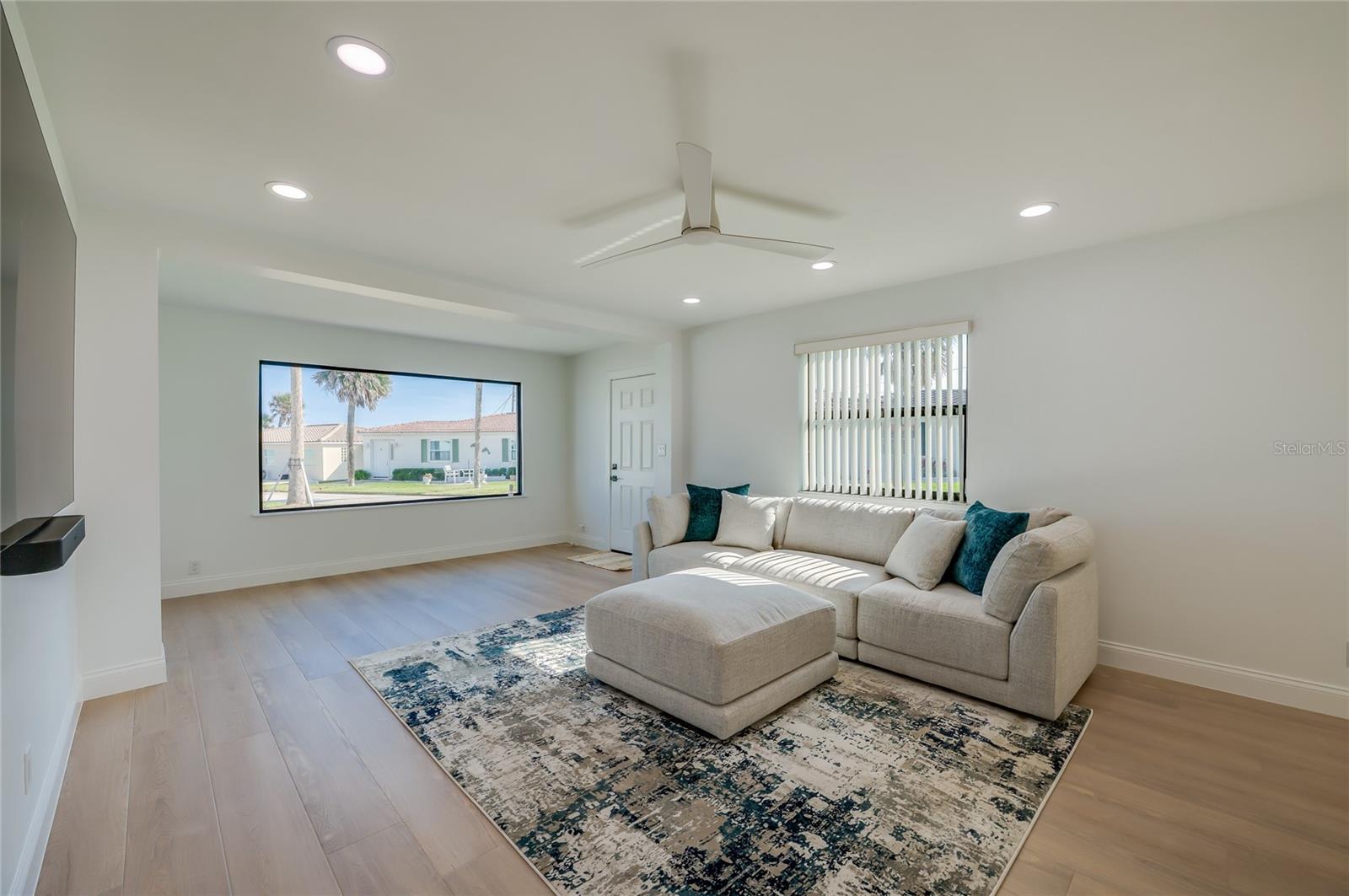 Image 6 of 43 For 3 Sea Shore Drive