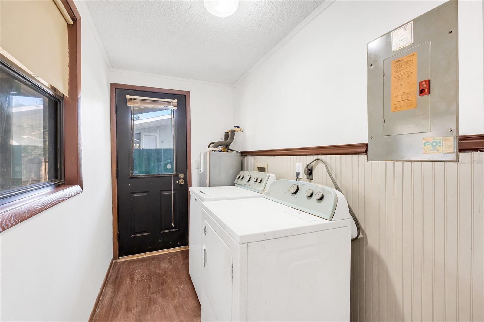 Image 29 of 35 For 3000 Hunkin Circle