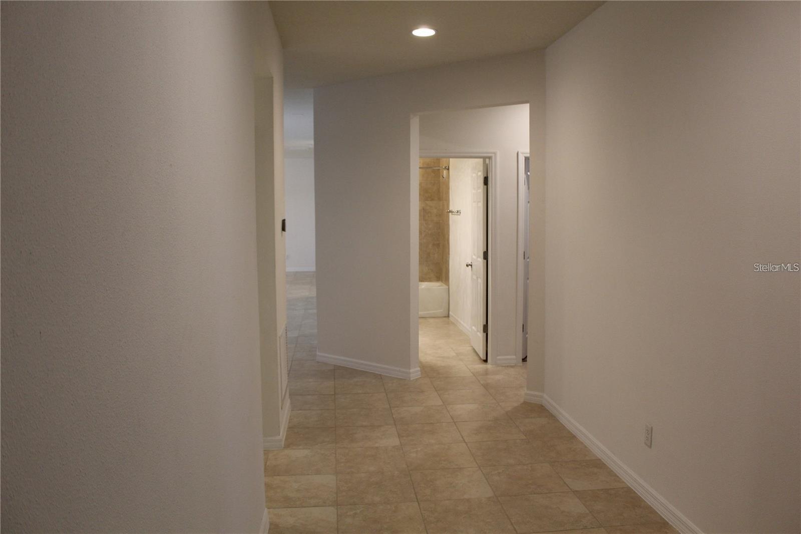 Image 2 of 20 For 17249 Goldcrest Loop