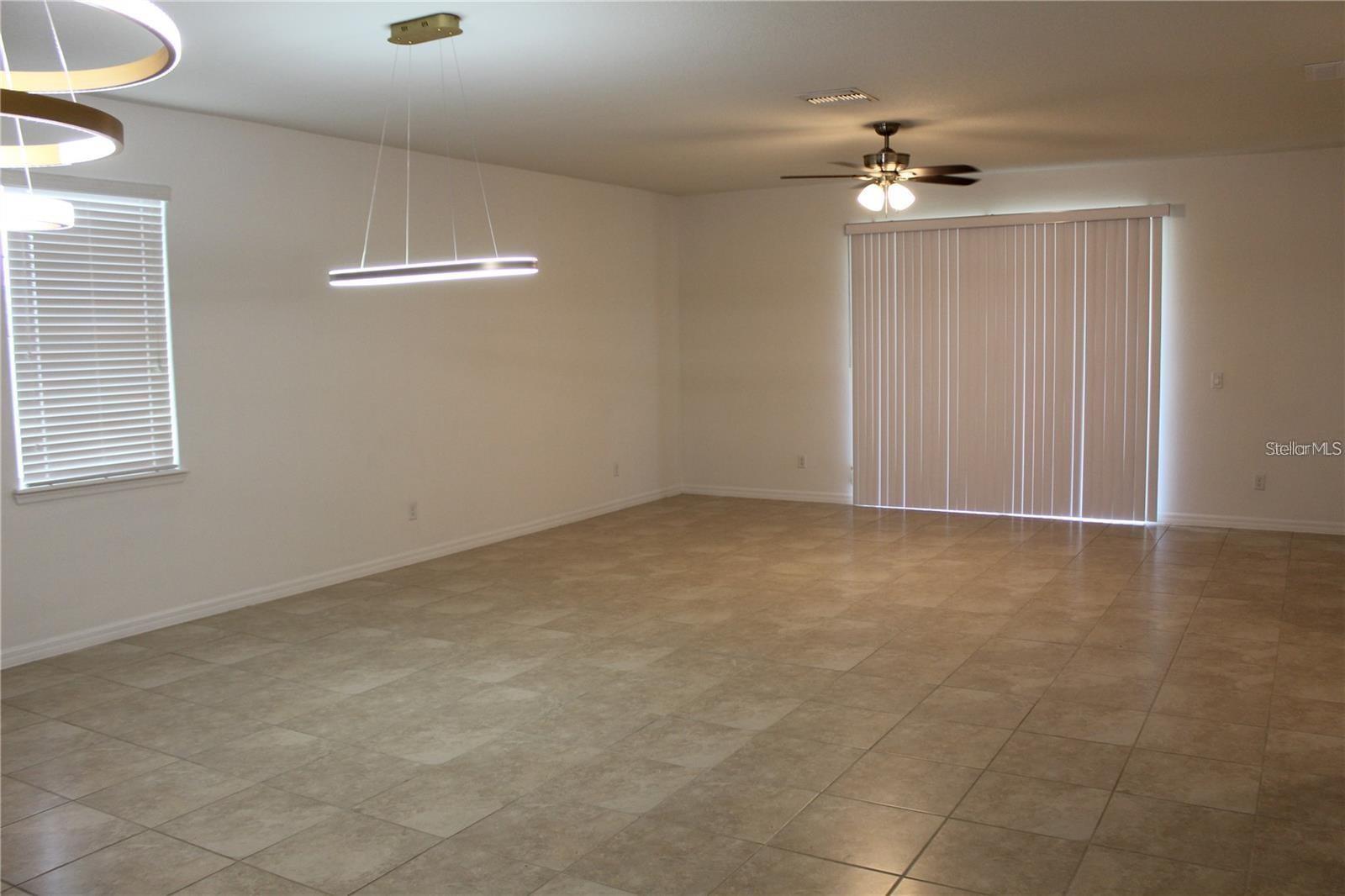 Image 9 of 20 For 17249 Goldcrest Loop