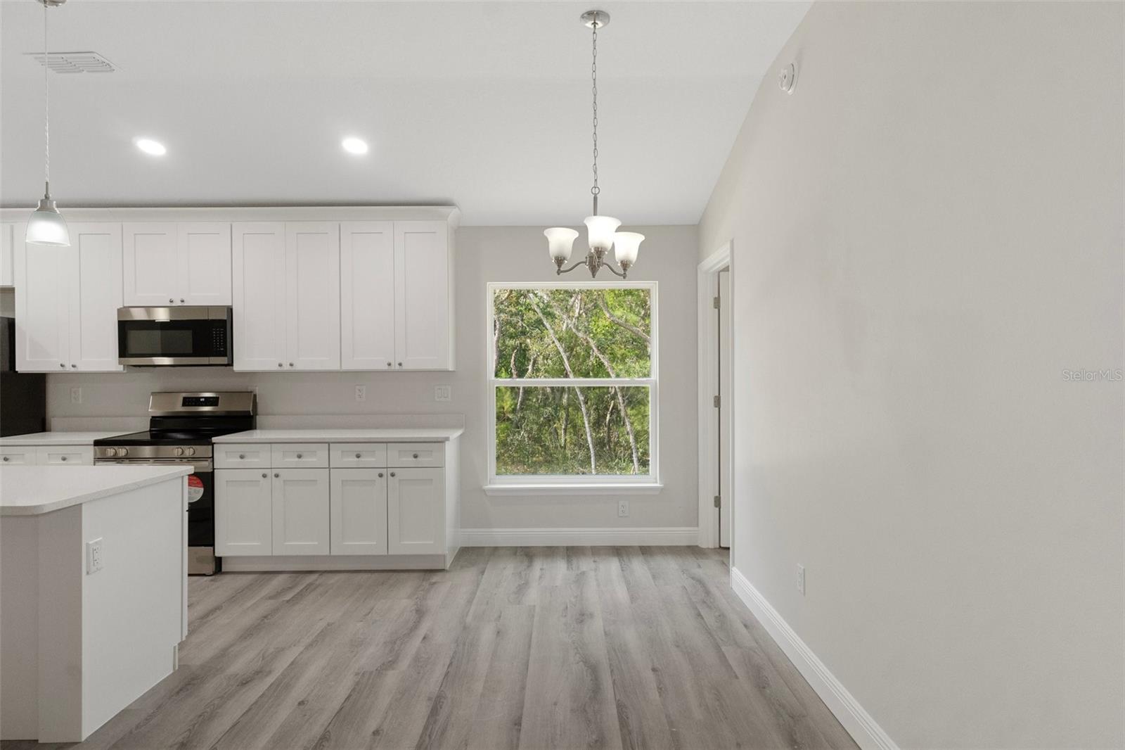 Image 11 of 41 For 837 Gaines Lane