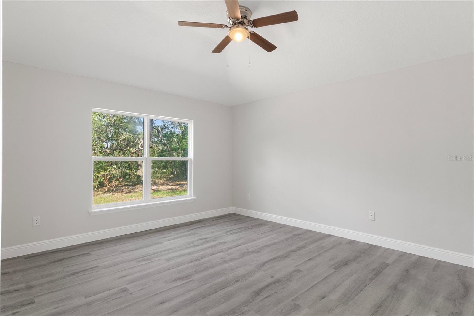 Image 19 of 41 For 837 Gaines Lane