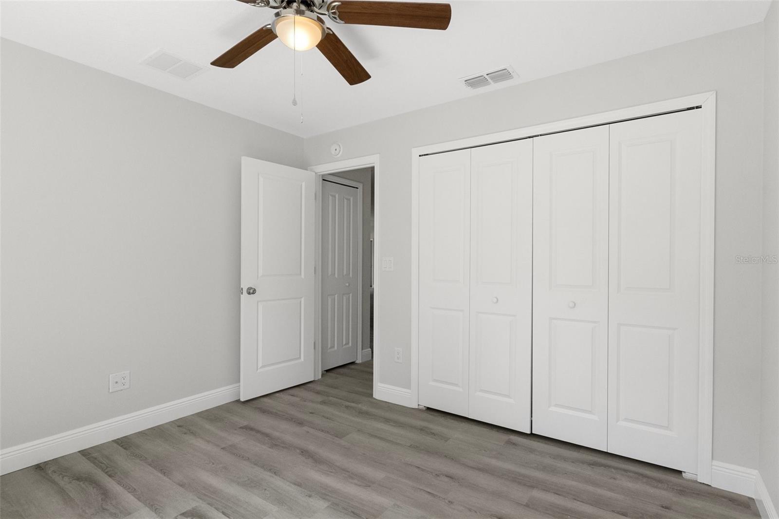 Image 30 of 41 For 837 Gaines Lane