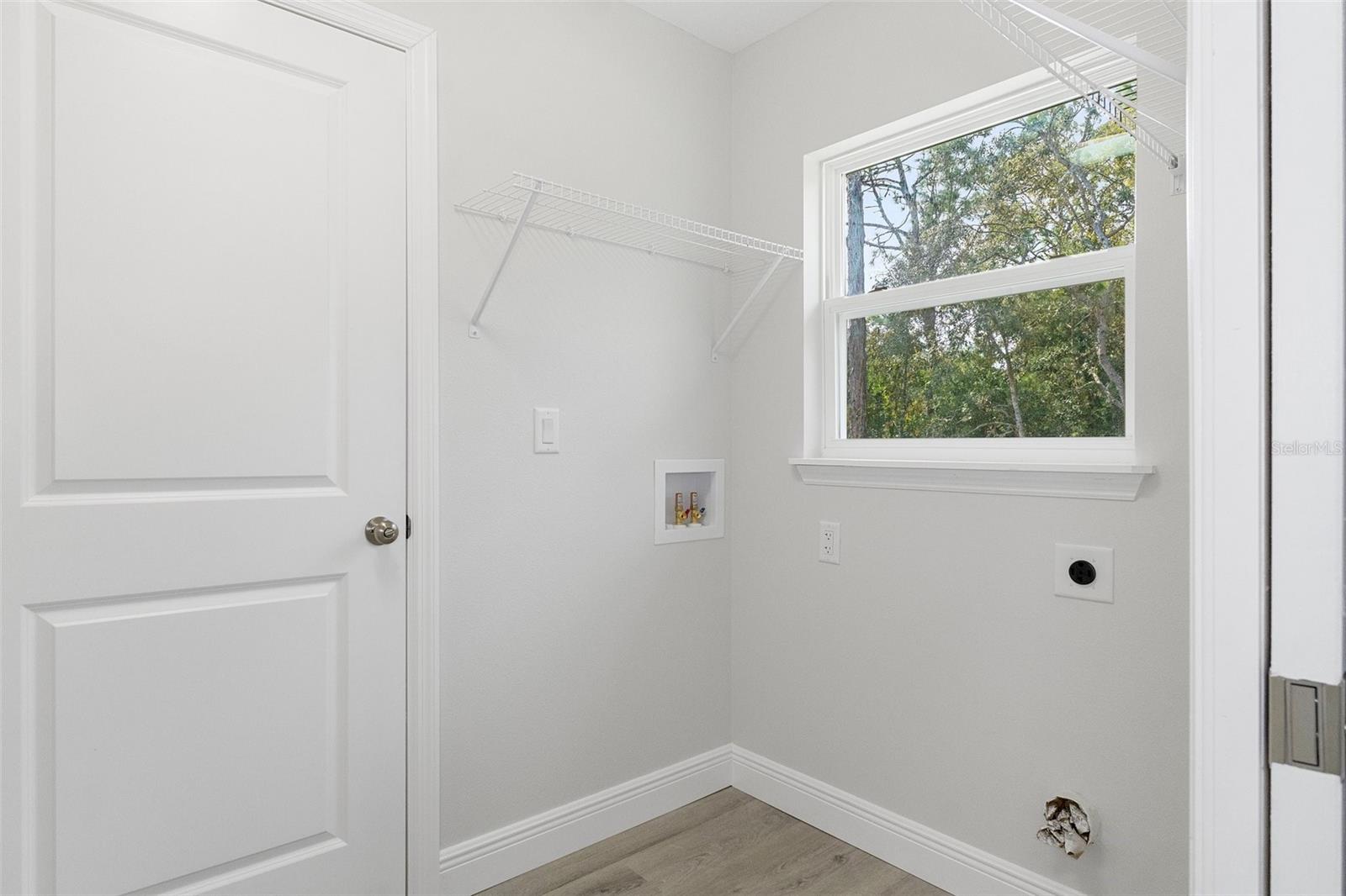 Image 34 of 41 For 837 Gaines Lane