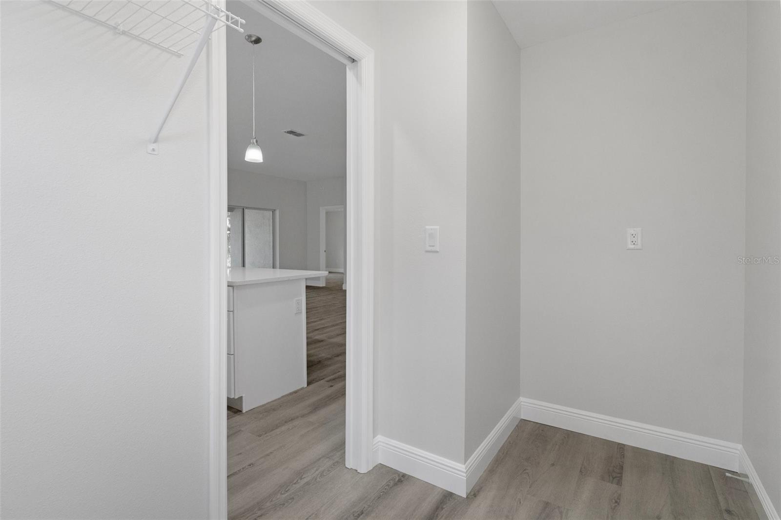 Image 35 of 41 For 837 Gaines Lane