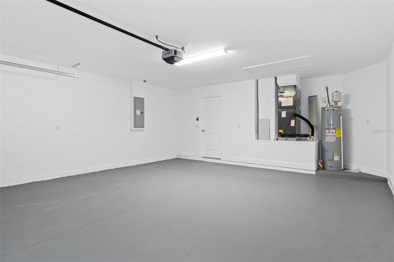 Image 37 of 41 For 837 Gaines Lane