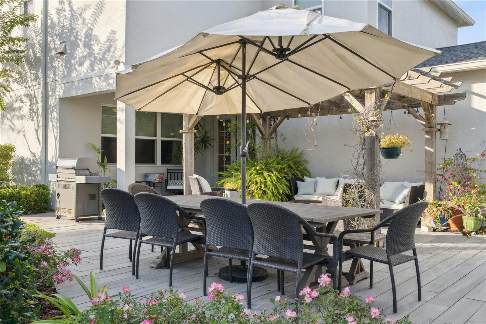 Image 22 of 52 For 8019 Rail Street