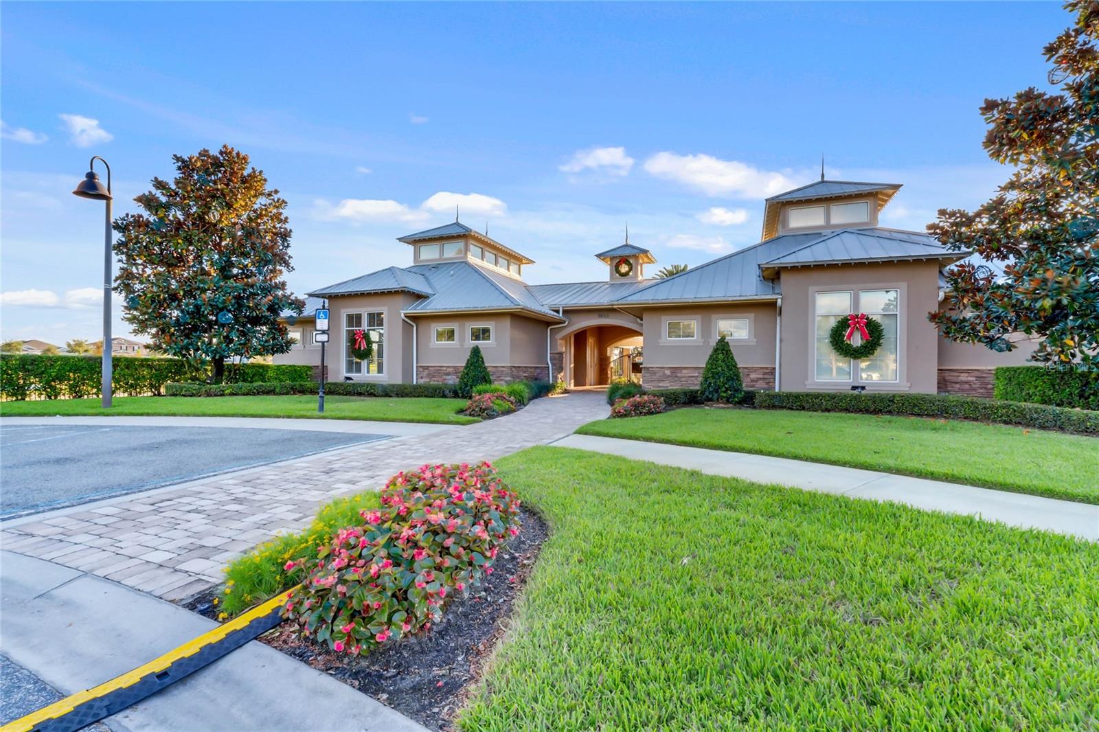 Image 28 of 52 For 8019 Rail Street