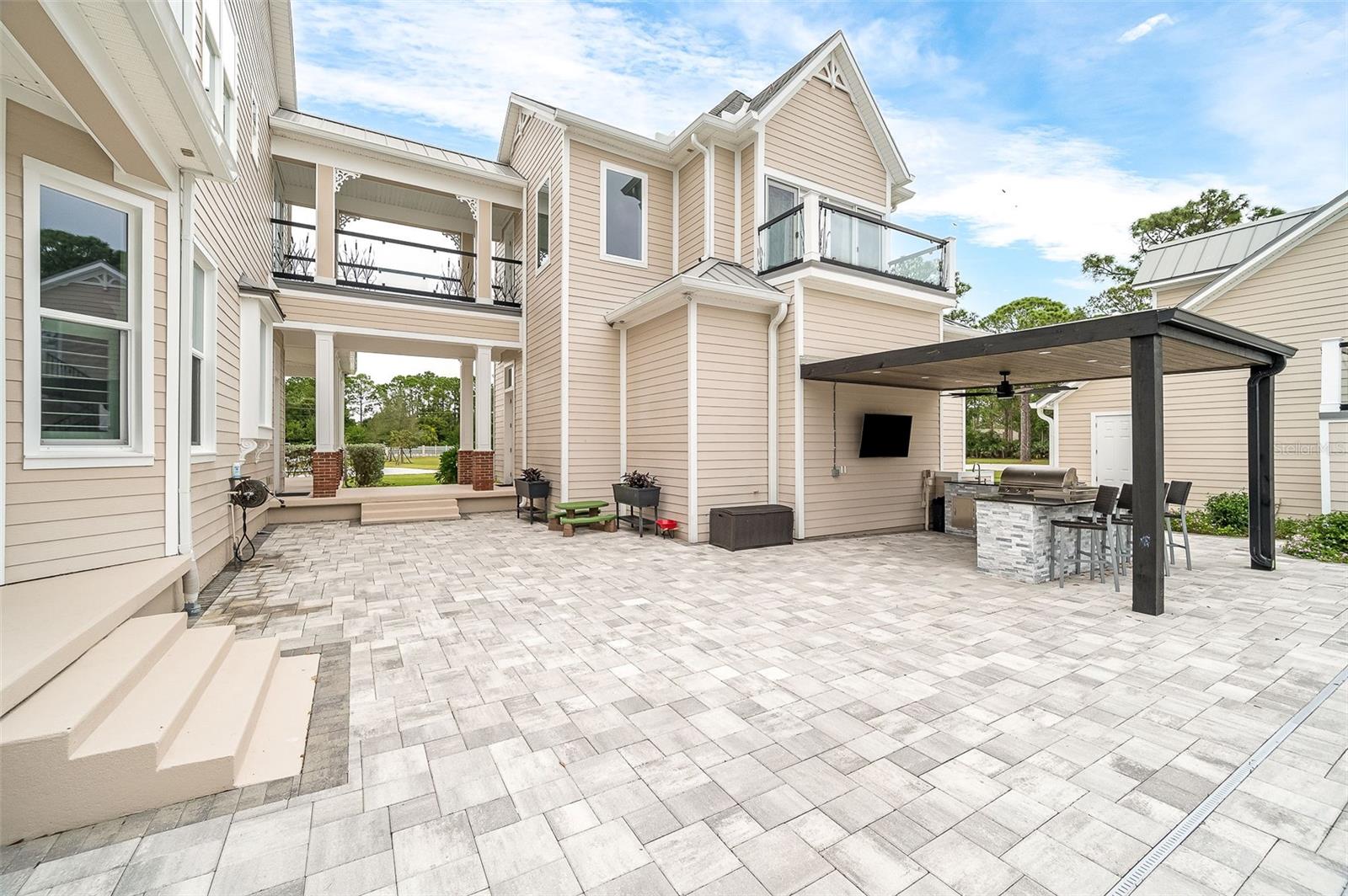 Image 20 of 100 For 4236 Hield