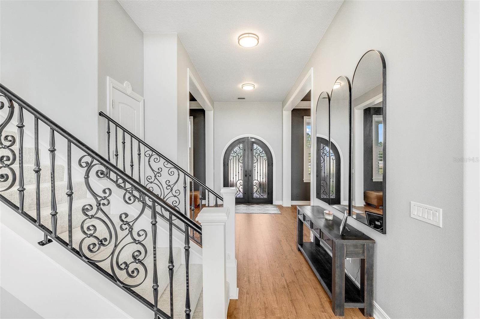 Image 36 of 100 For 4236 Hield