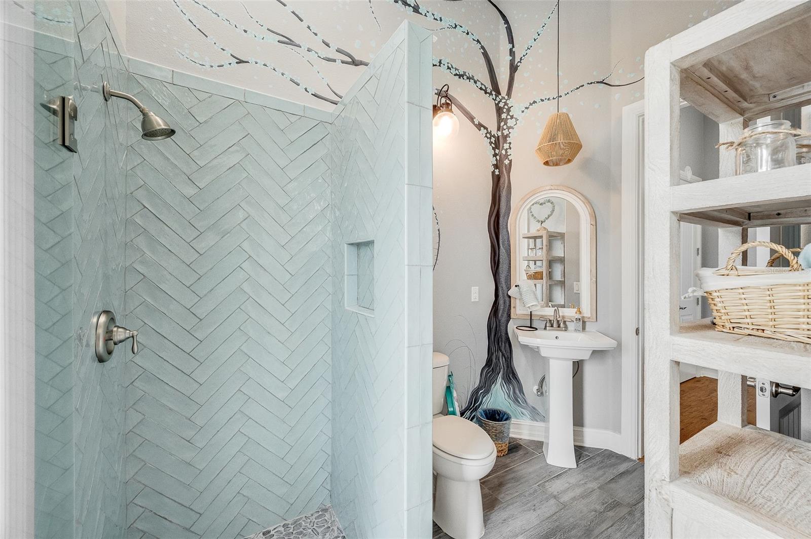 Image 41 of 100 For 4236 Hield