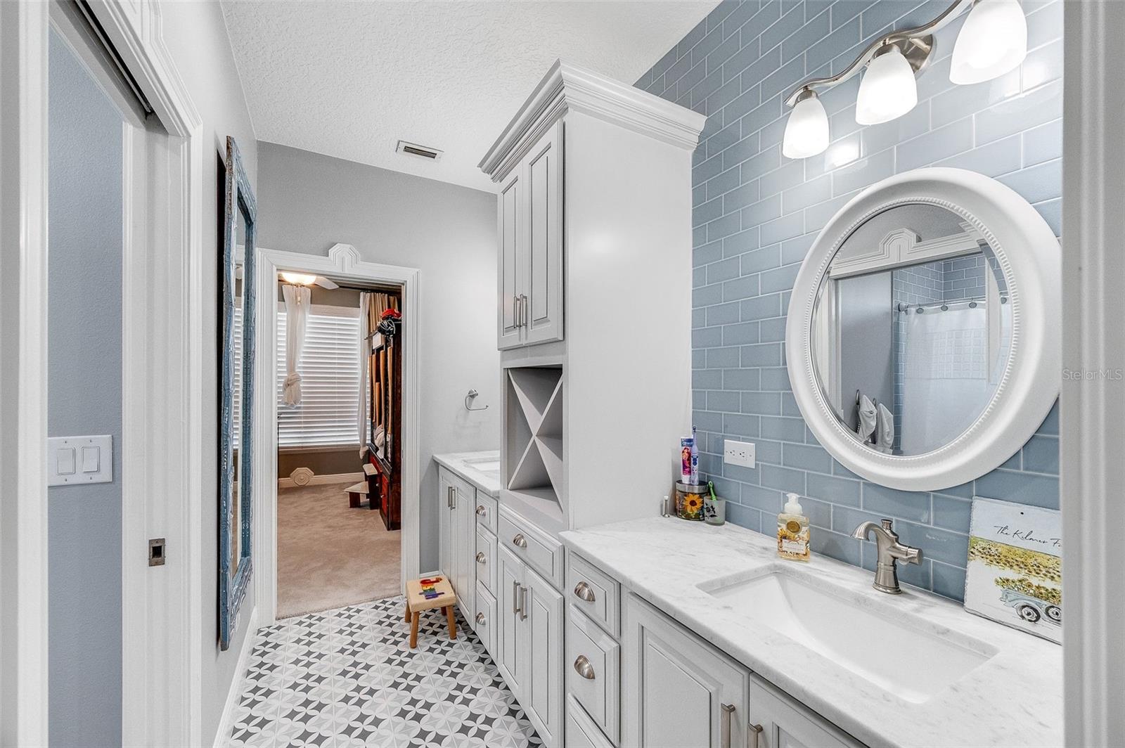 Image 82 of 100 For 4236 Hield