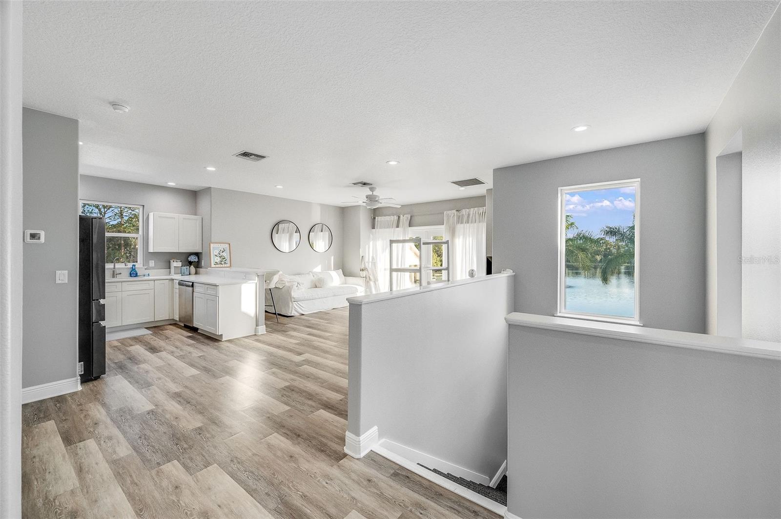 Image 86 of 100 For 4236 Hield