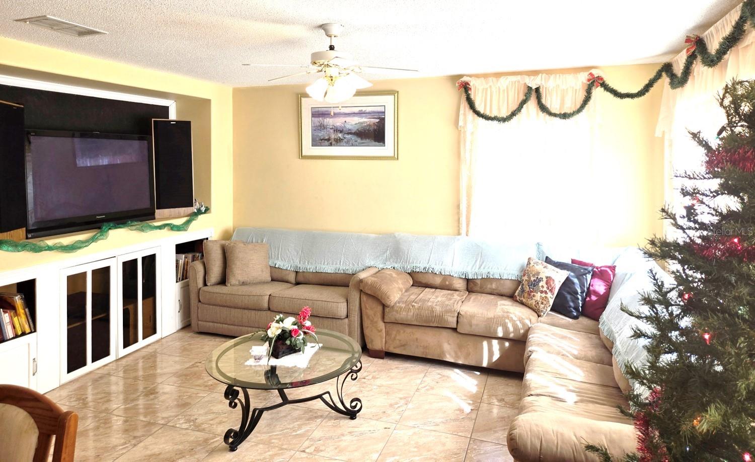 Image 13 of 15 For 4547 Ashtubula Court