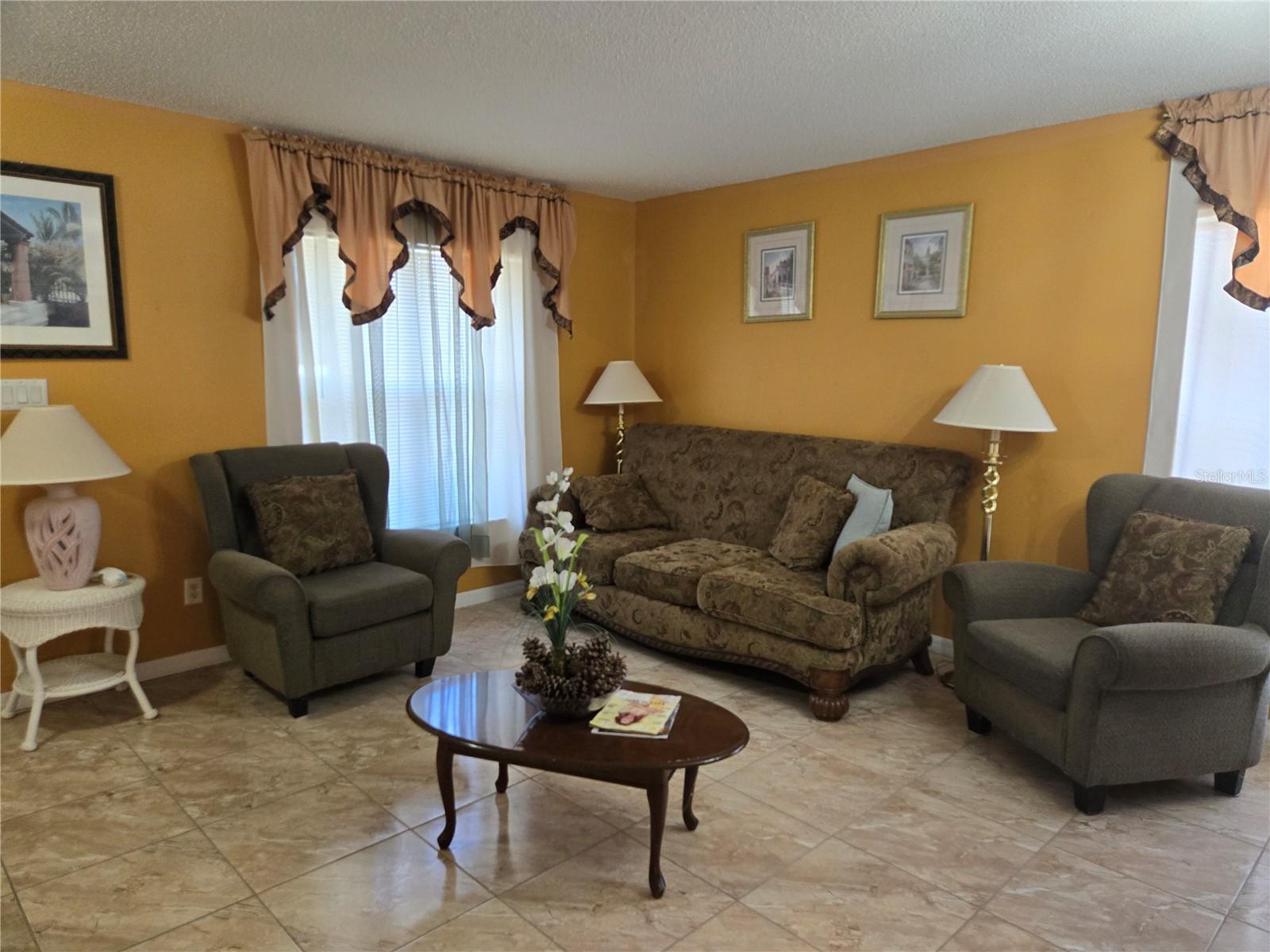 Image 9 of 15 For 4547 Ashtubula Court