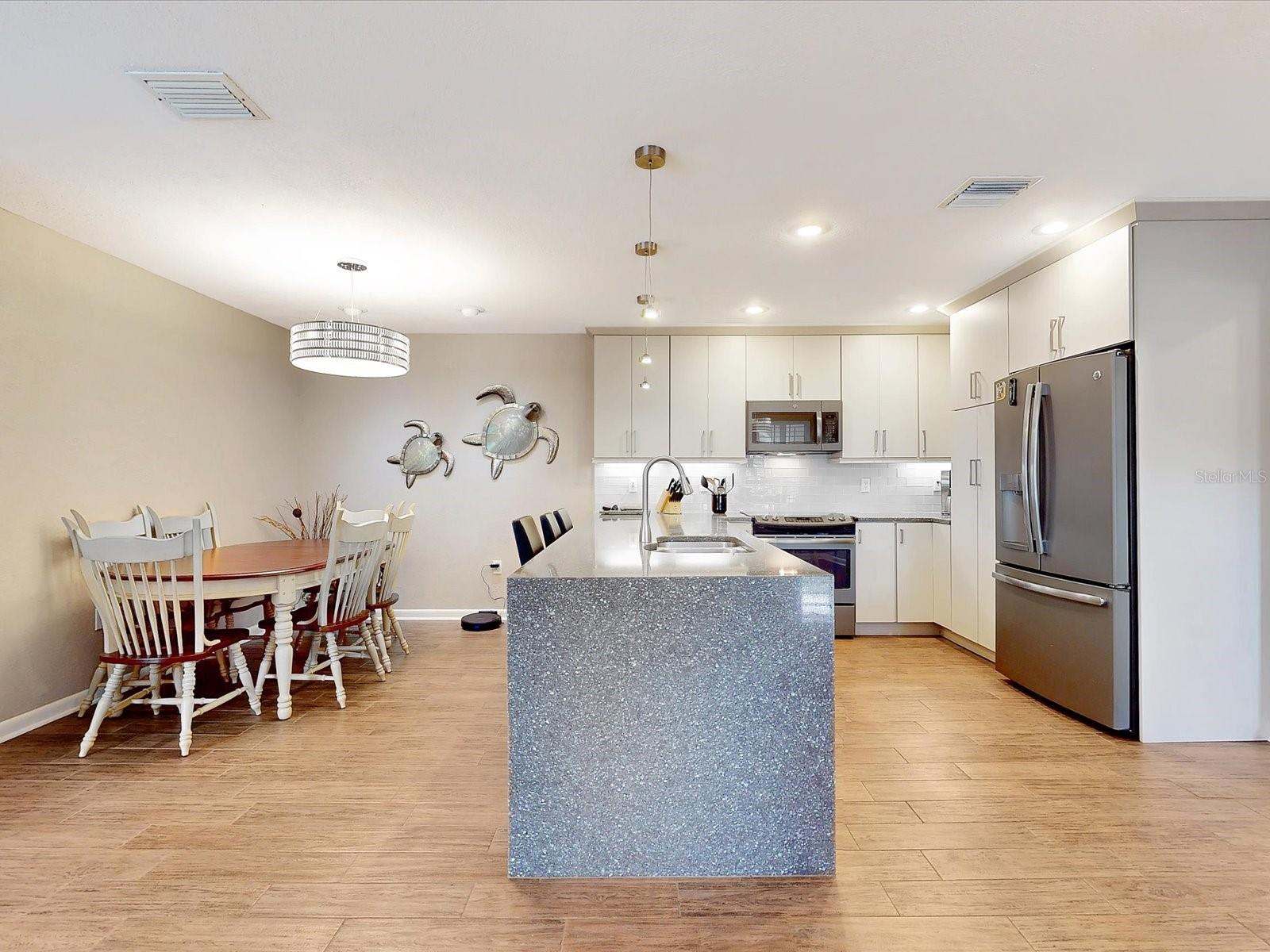 Image 11 of 38 For 112 Coventry Lane