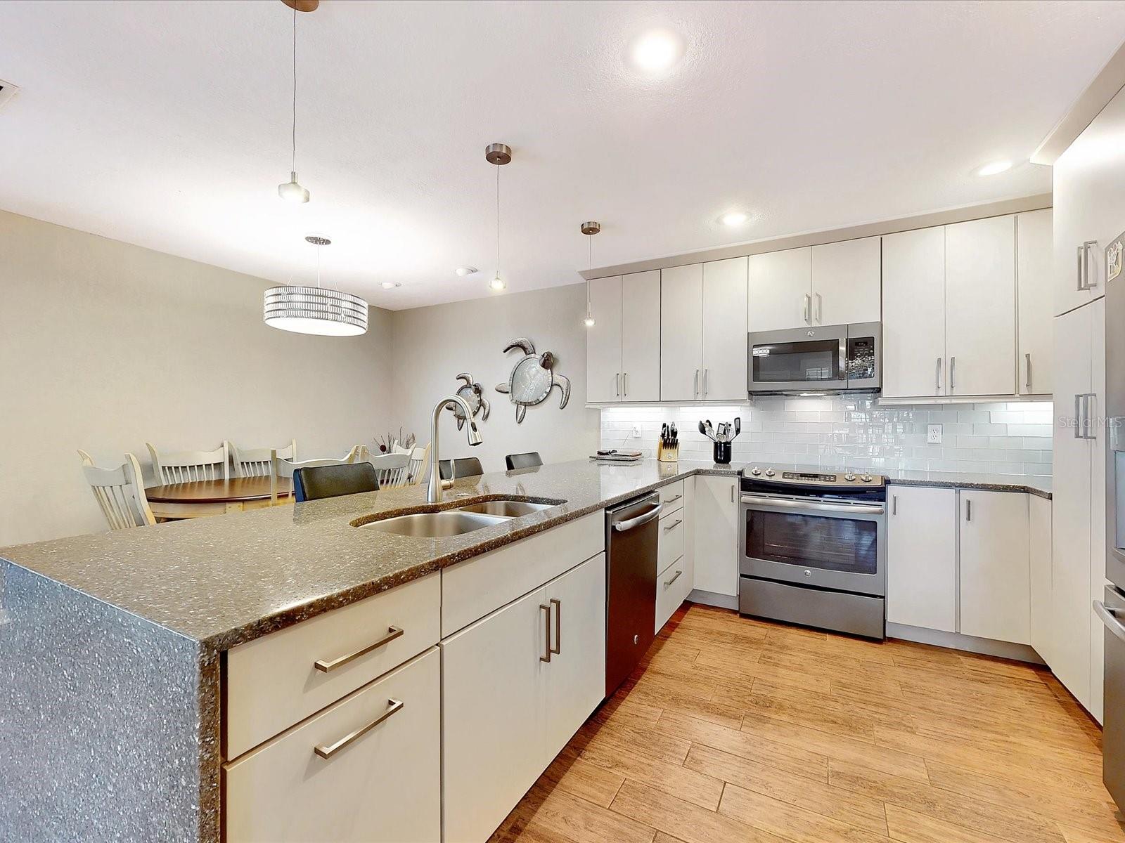 Image 13 of 38 For 112 Coventry Lane