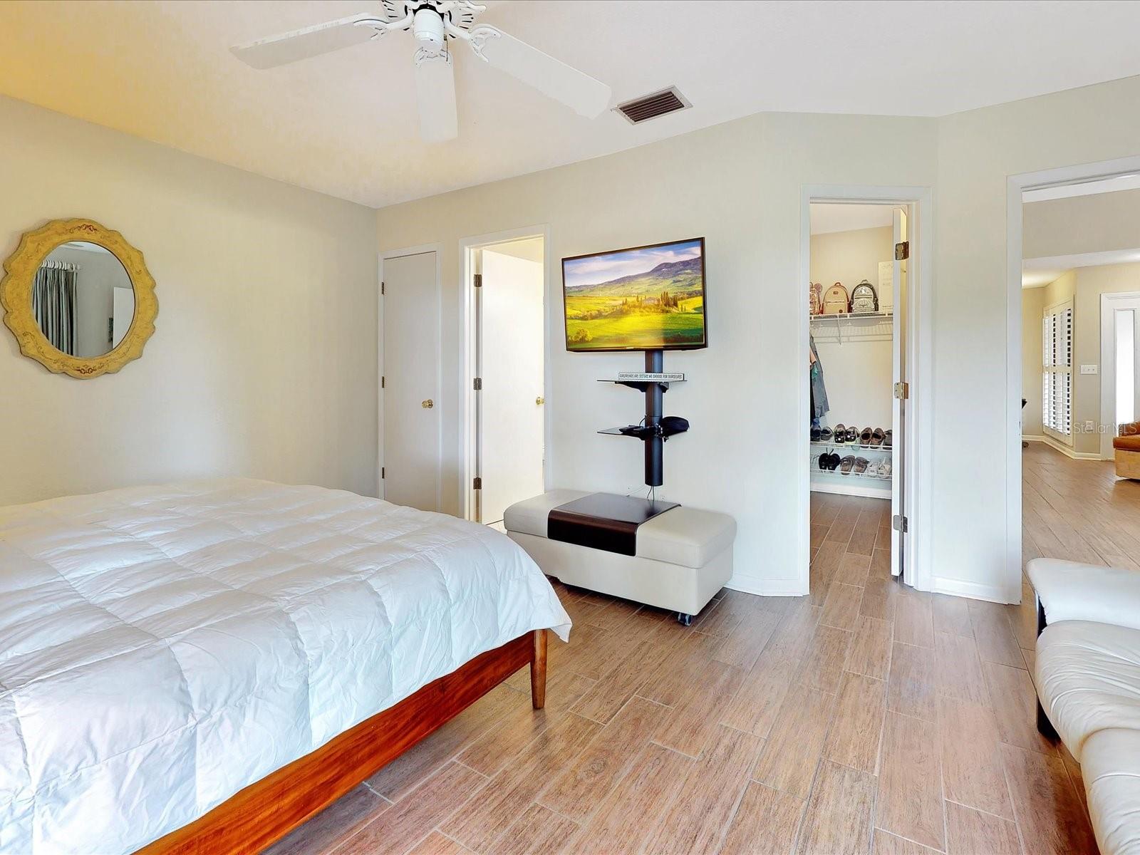 Image 18 of 38 For 112 Coventry Lane