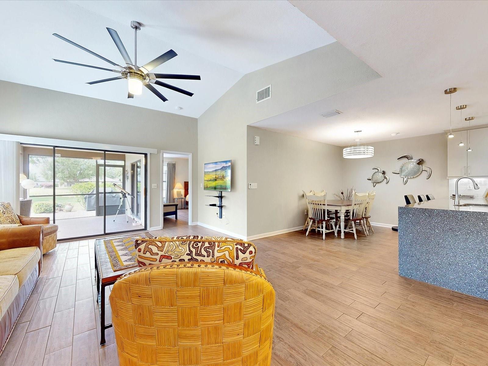 Image 5 of 38 For 112 Coventry Lane