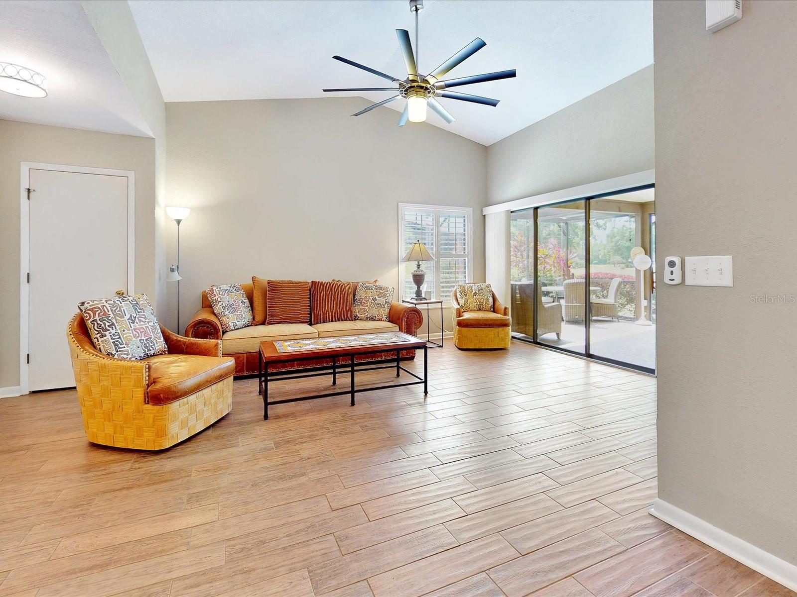 Image 8 of 38 For 112 Coventry Lane