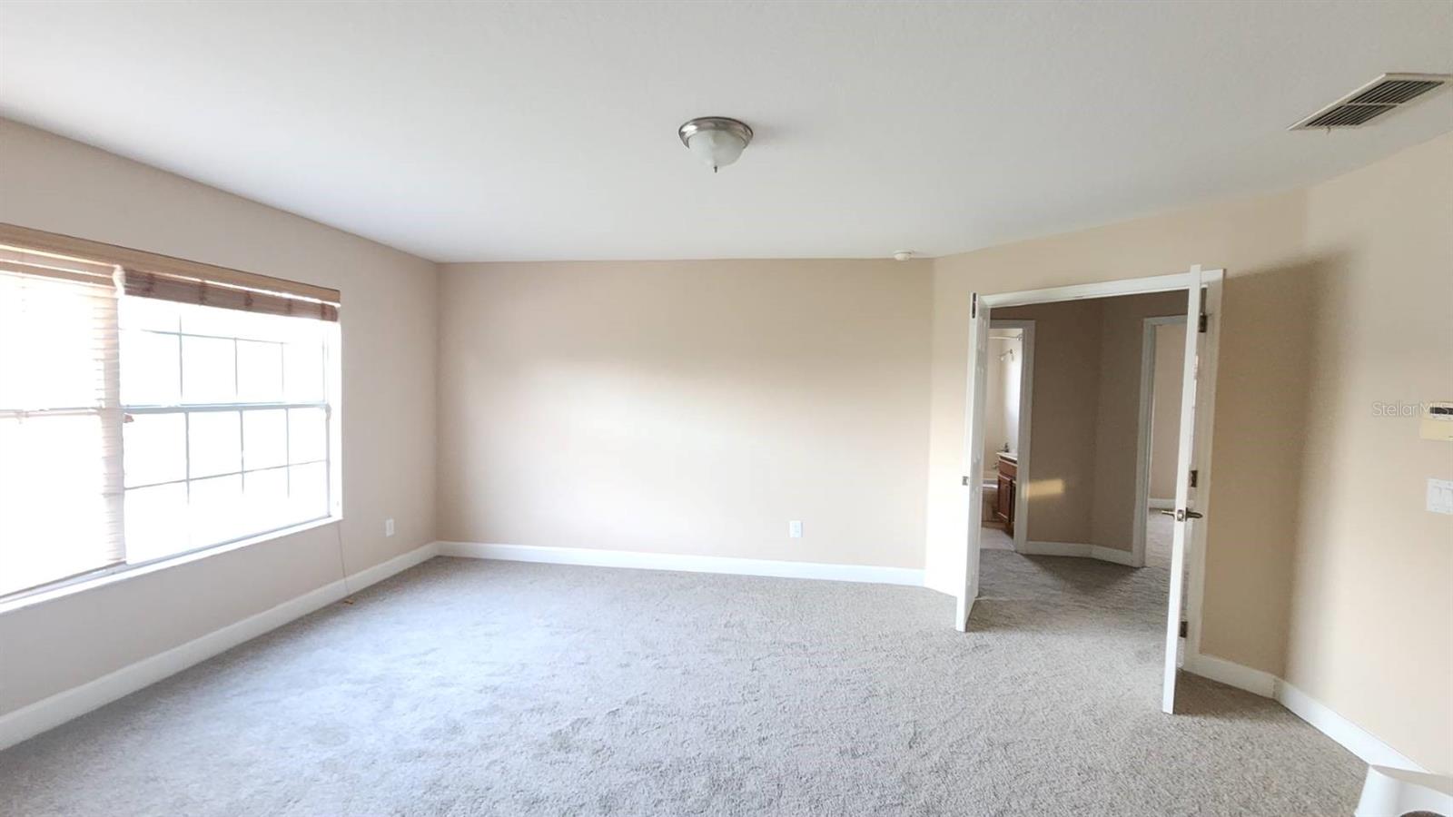 Image 14 of 22 For 9143 Lake Avon Drive