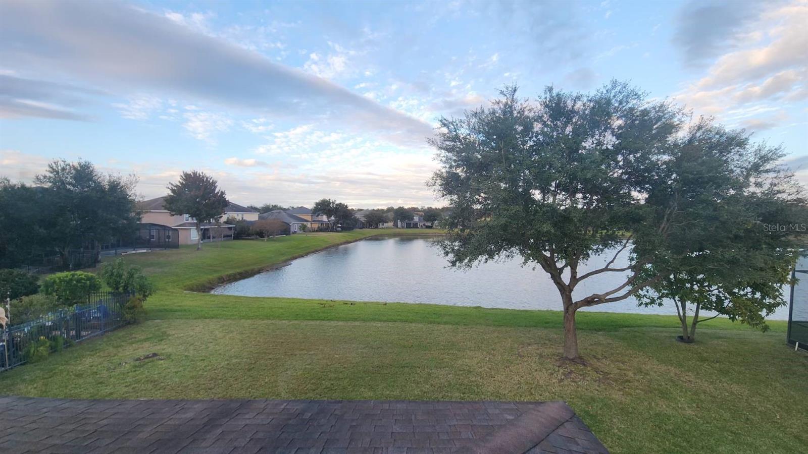 Image 16 of 22 For 9143 Lake Avon Drive