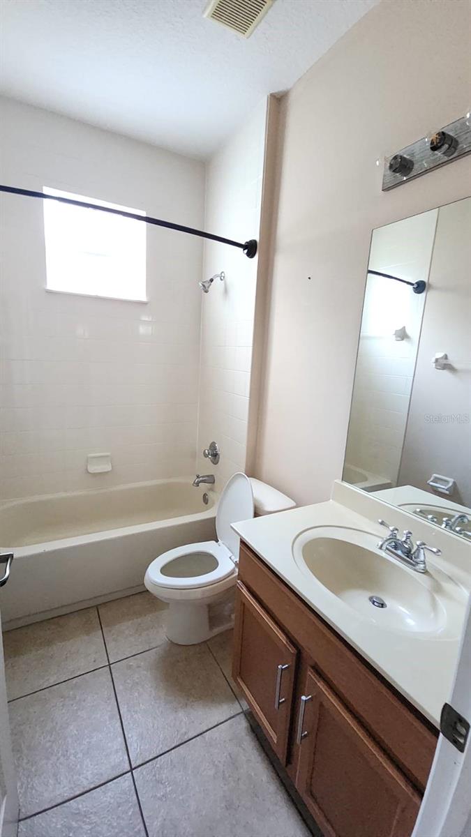 Image 8 of 22 For 9143 Lake Avon Drive