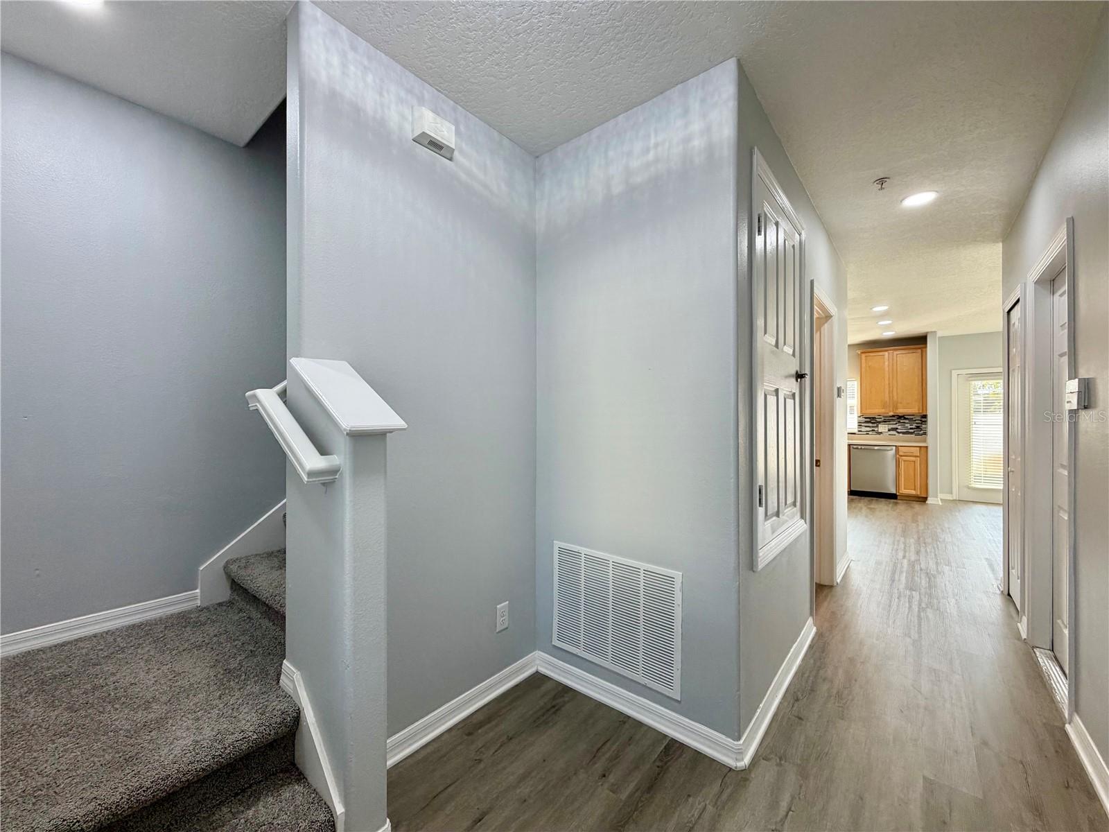 Image 12 of 34 For 2026 Cypress Bay Boulevard