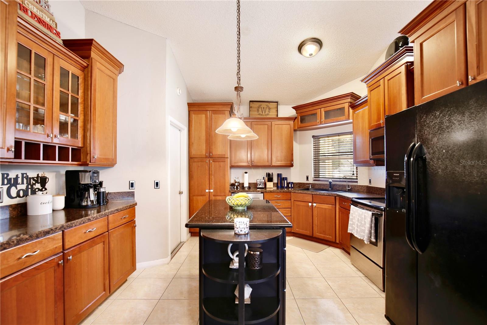 Image 12 of 55 For 300 Springview Drive