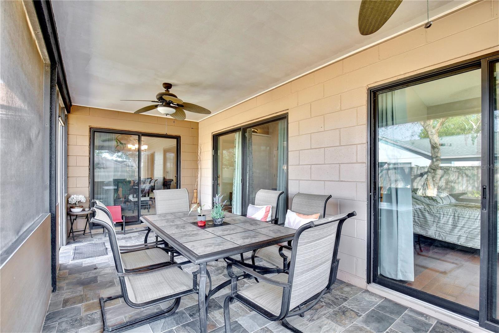 Image 26 of 55 For 300 Springview Drive