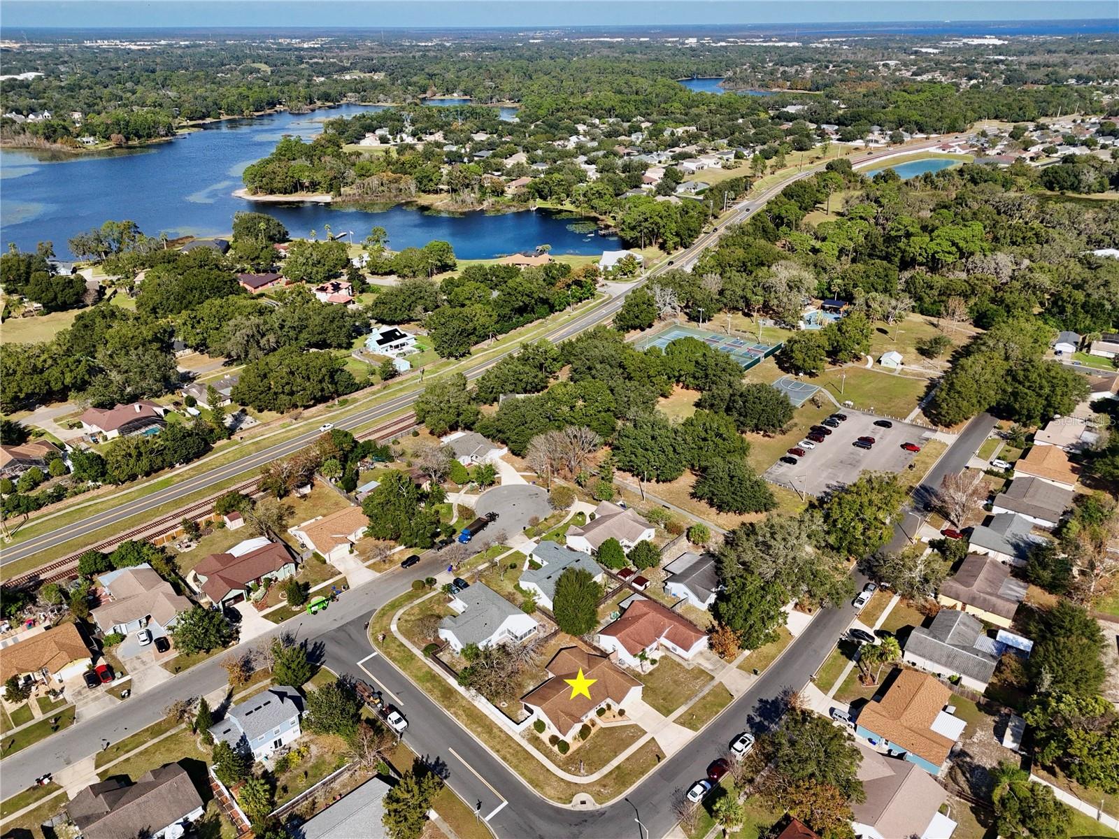 Image 38 of 55 For 300 Springview Drive