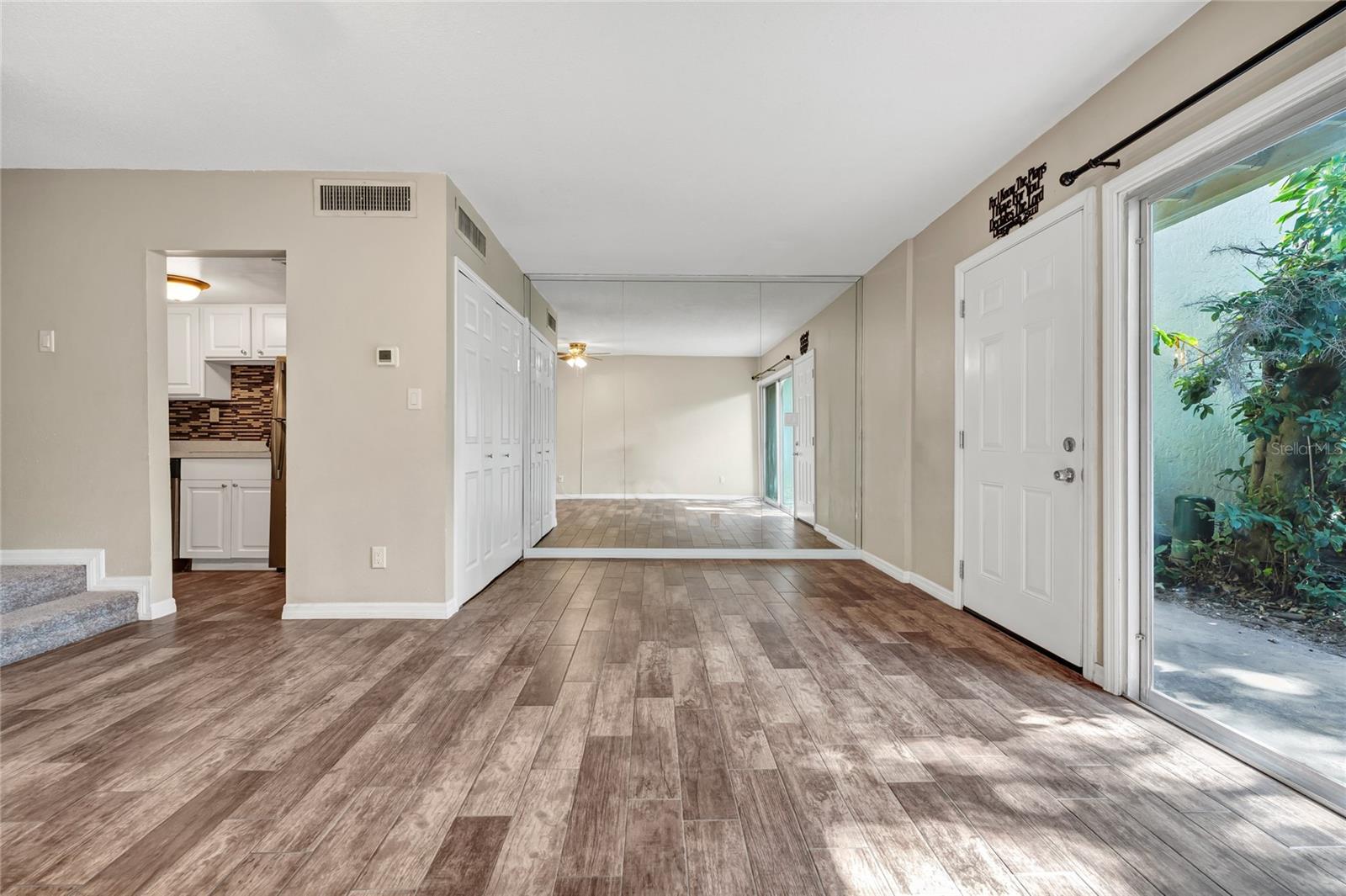 Image 10 of 41 For 200 Maitland Avenue 57