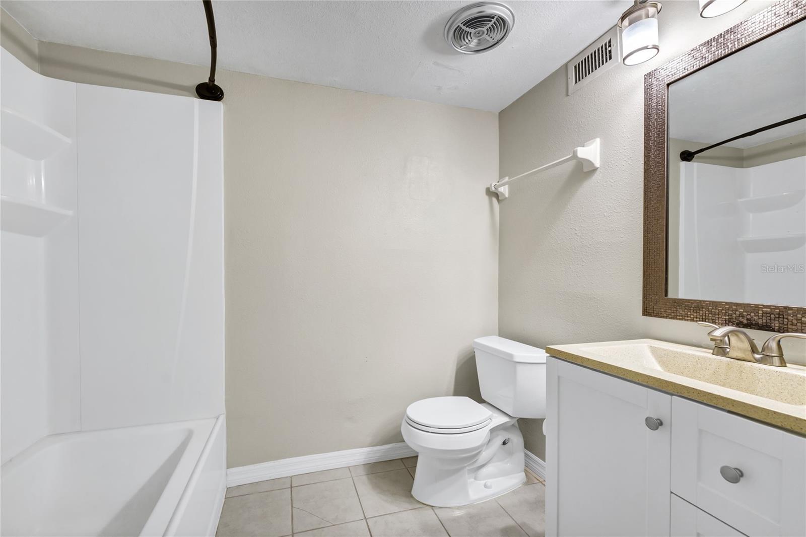 Image 16 of 41 For 200 Maitland Avenue 57