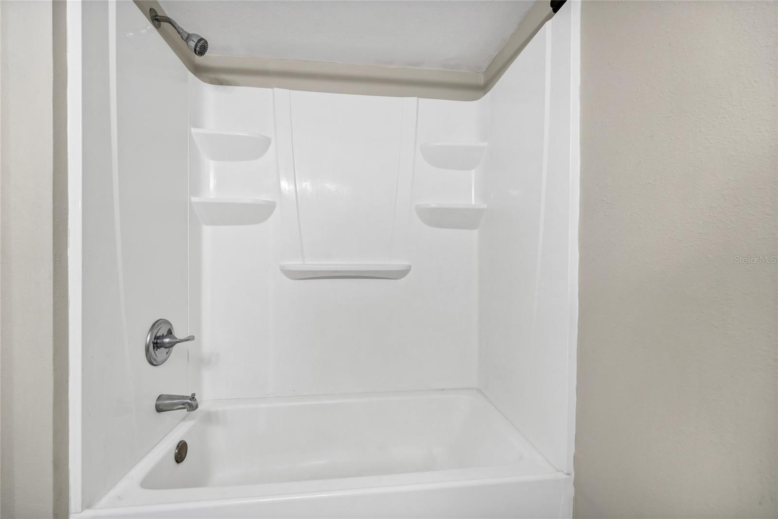 Image 17 of 41 For 200 Maitland Avenue 57