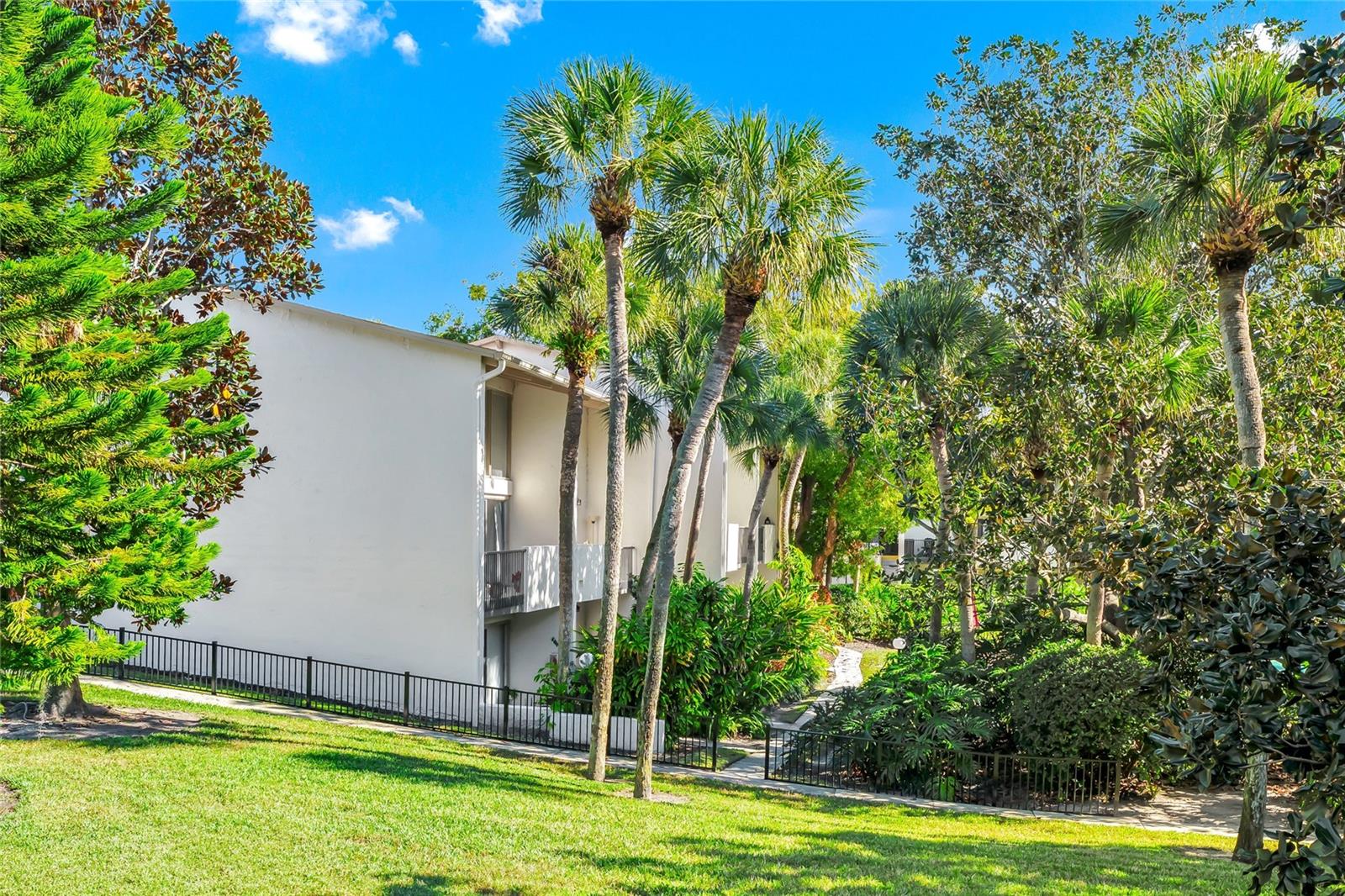 Image 4 of 41 For 200 Maitland Avenue 57