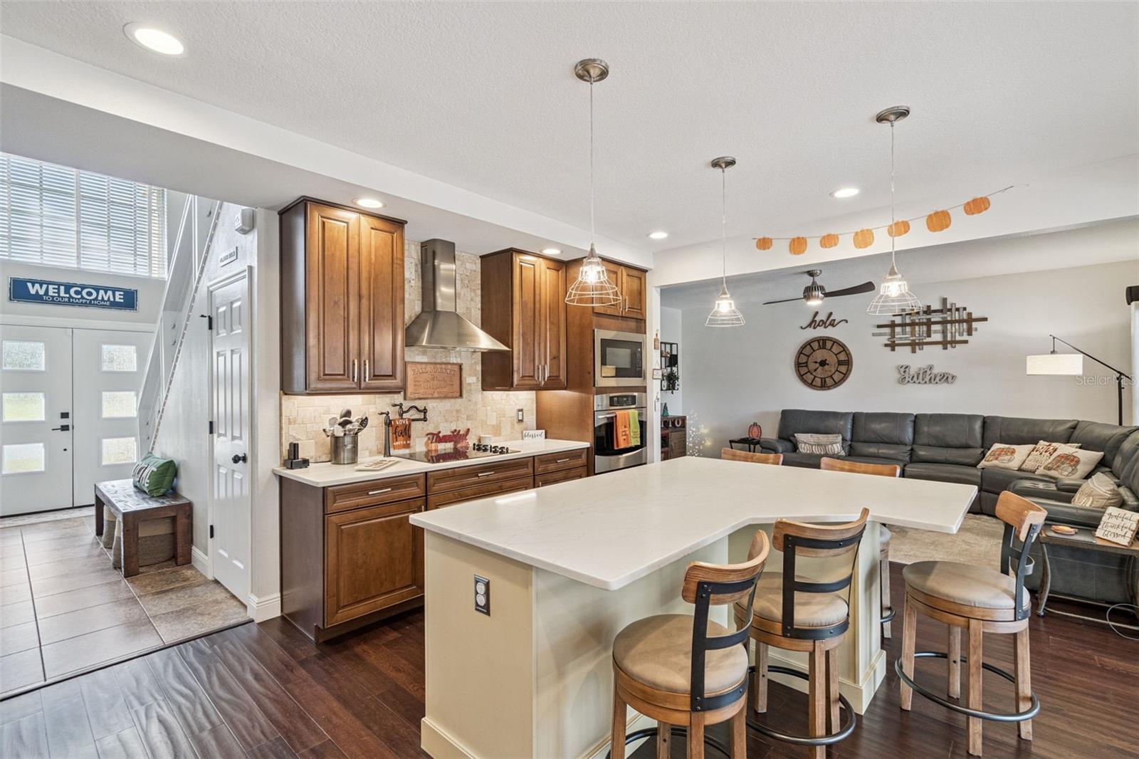 Image 10 of 38 For 1812 Pine Bay Drive