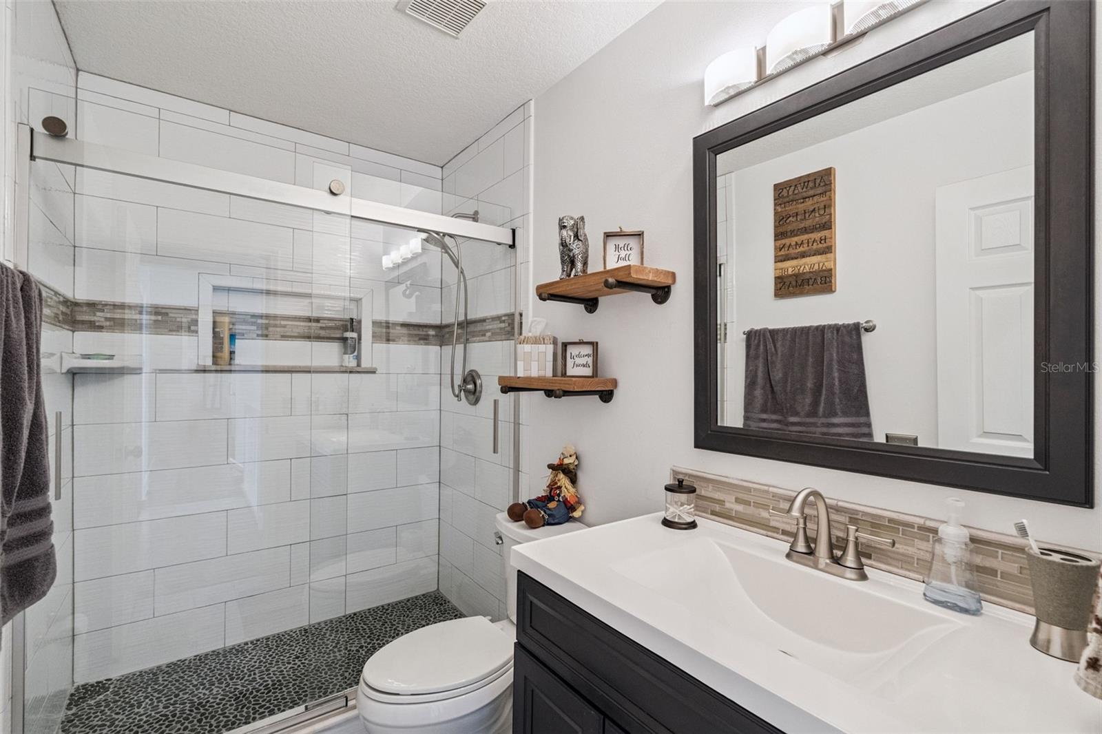 Image 25 of 38 For 1812 Pine Bay Drive