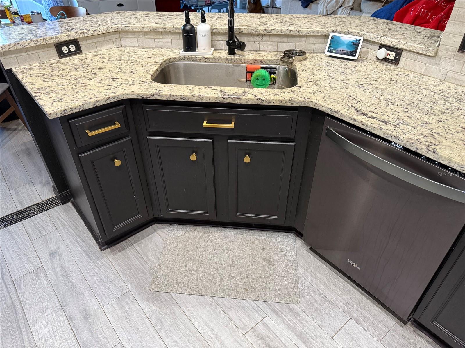 Image 14 of 42 For 124 Brushcreek