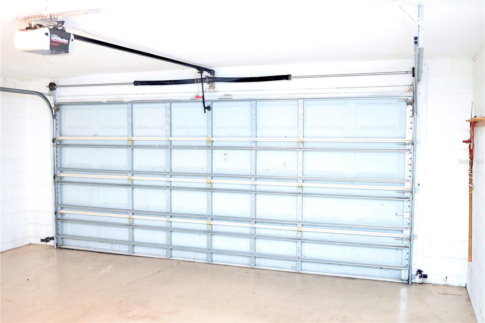 Image 23 of 31 For 1405 Goolagong Court