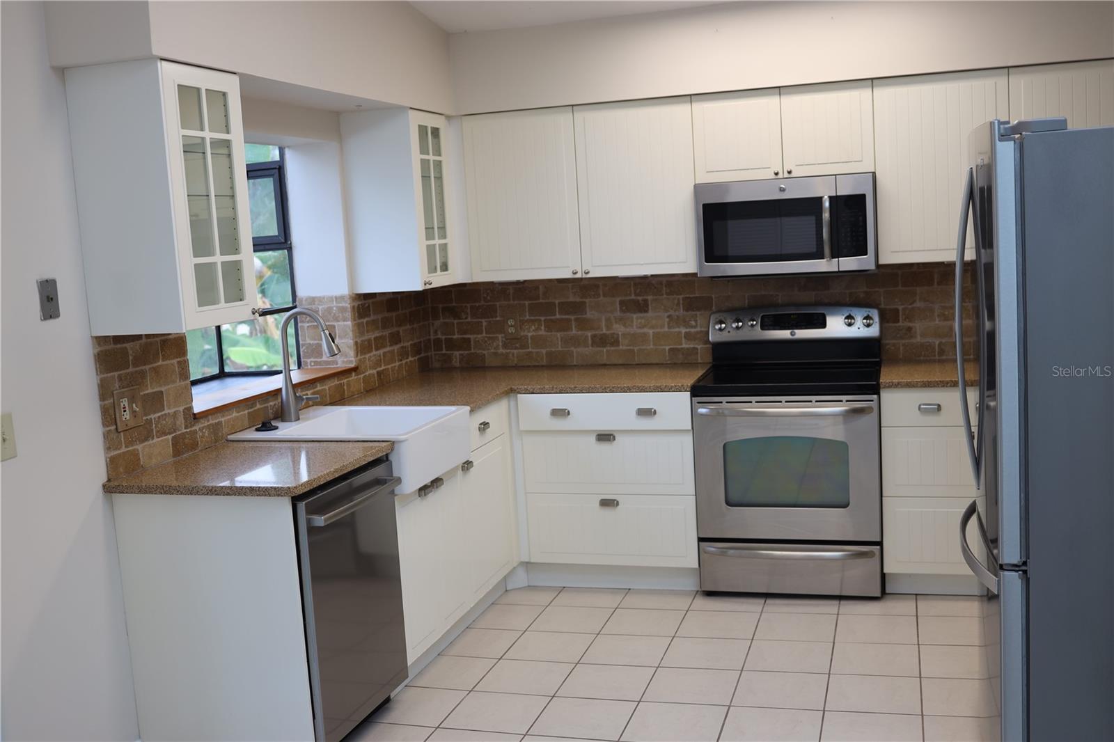 Image 5 of 31 For 1405 Goolagong Court